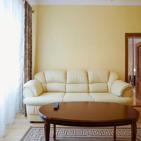 Myaparts B7 Daire Lviv Dış mekan fotoğraf