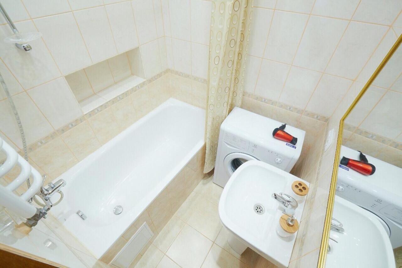 Myaparts B7 Daire Lviv Dış mekan fotoğraf